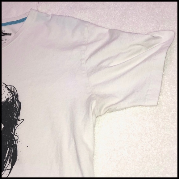 Threadless πͺ‘πΈπ»πΉ Mary Rose T-shirt for men or women XL well kept rarely worn - Picture 4 of 14